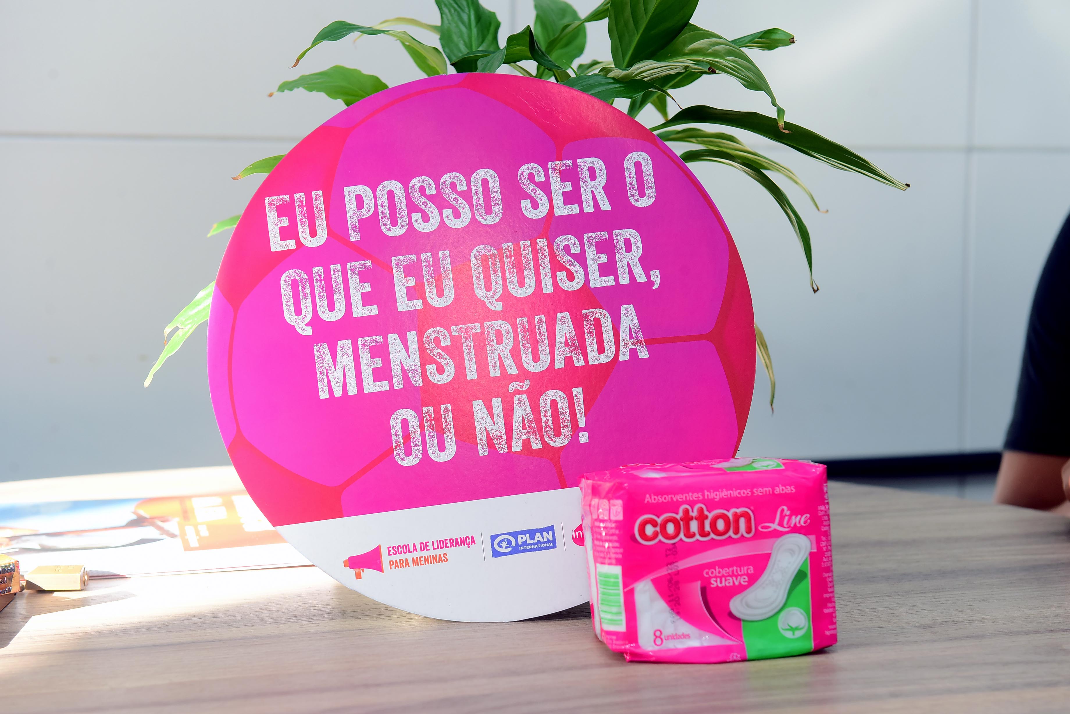 Prefeitura segue com distribuição de absorventes pelo programa Dignidade Menstrual da Mulher