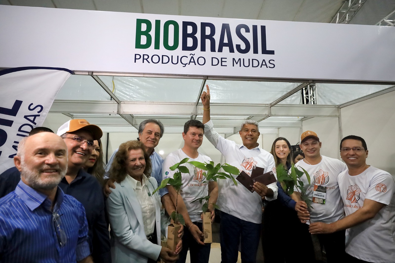 Cacauicultura 4.0 2025 movimenta Barreiras; governador Jerônimo Rodrigues participa da abertura  Cacau irrigado transforma perfil agrícola da região Oeste e projeta a Bahia como líder nacional do setor.