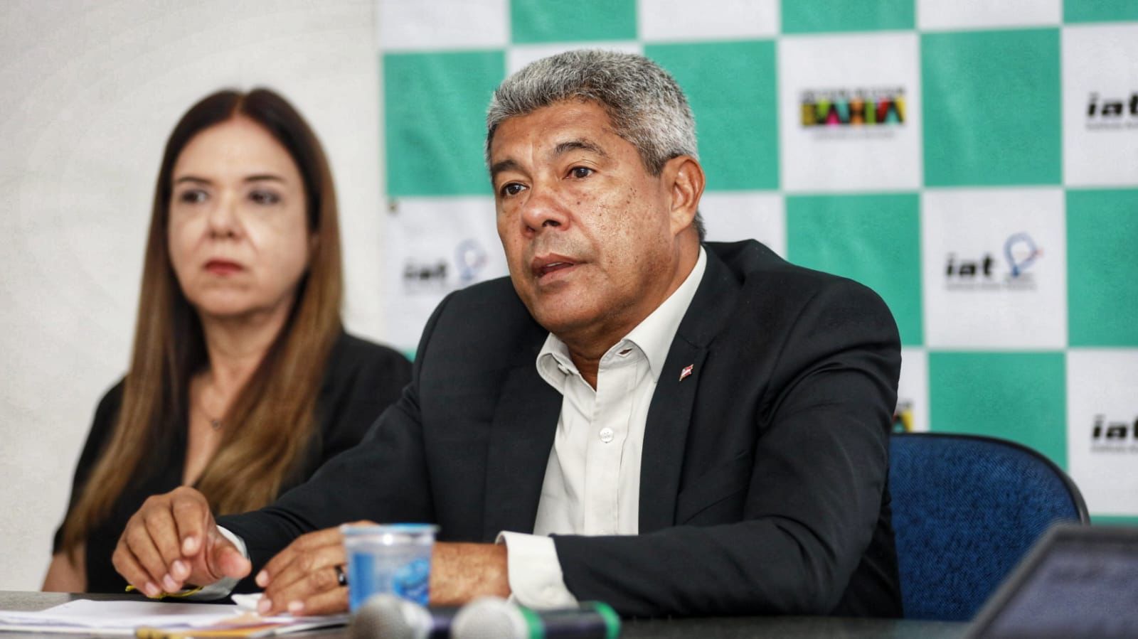 Jerônimo Rodrigues dialoga com futuros gestores de agroindústrias familiares baianas durante curso de capacitação da SDR