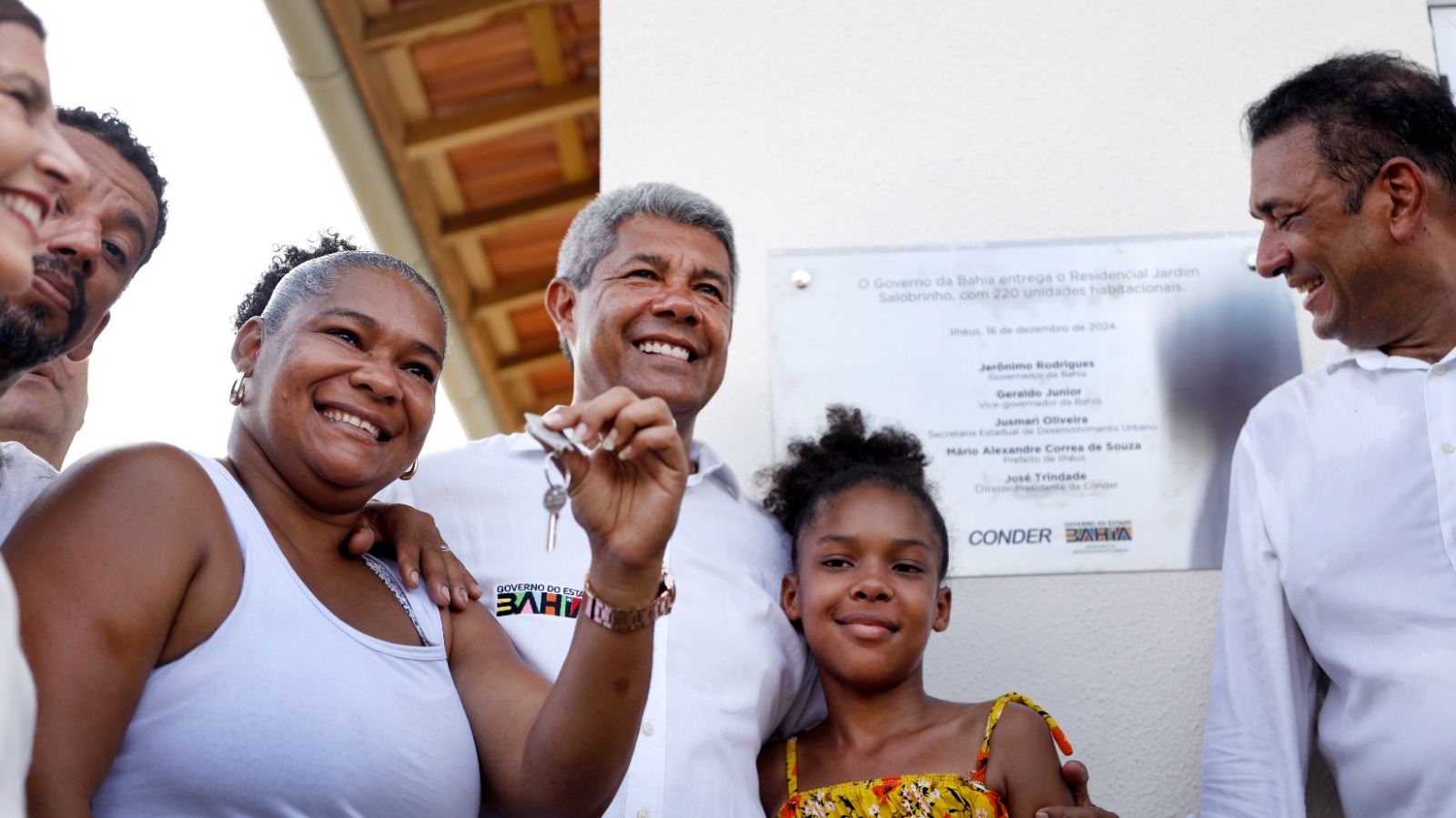 Em Ilhéus, 220 famílias realizam o sonho da casa própria ao receber as chaves do residencial Jardim Salobrinho