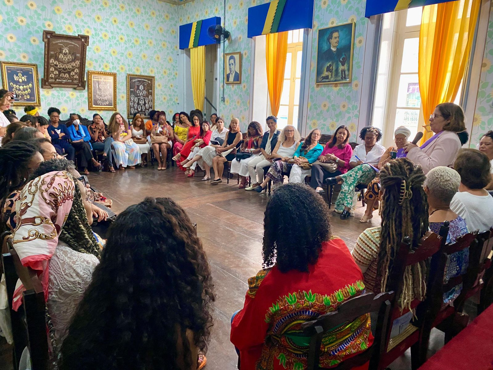 Ministério das Mulheres e Secretaria das Mulheres do Estado dialogam com lideranças femininas sobre a campanha Feminicídio Zero