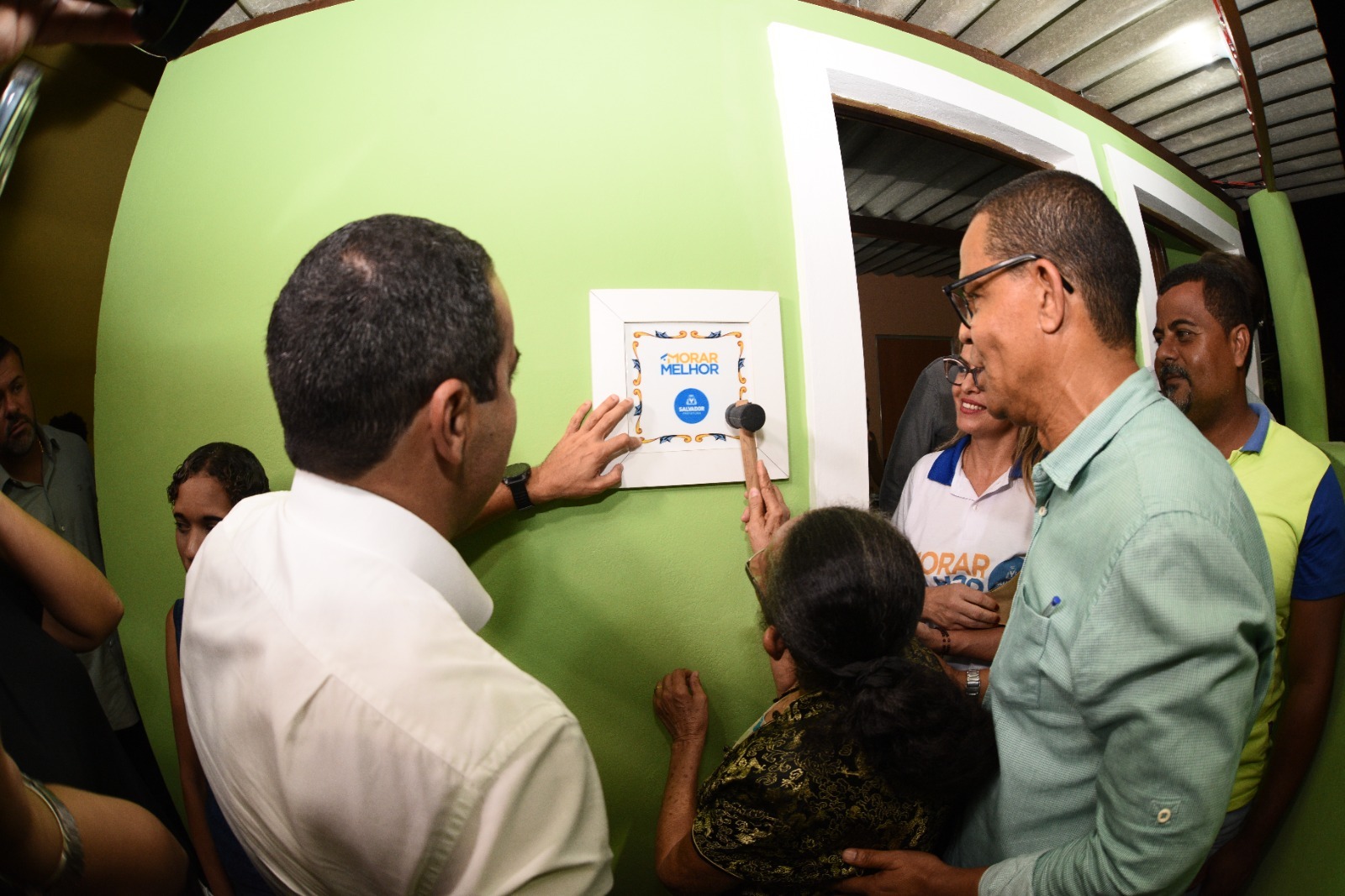 Prefeitura entrega 100 casas reformadas pelo Morar Melhor em Ilha Amarela