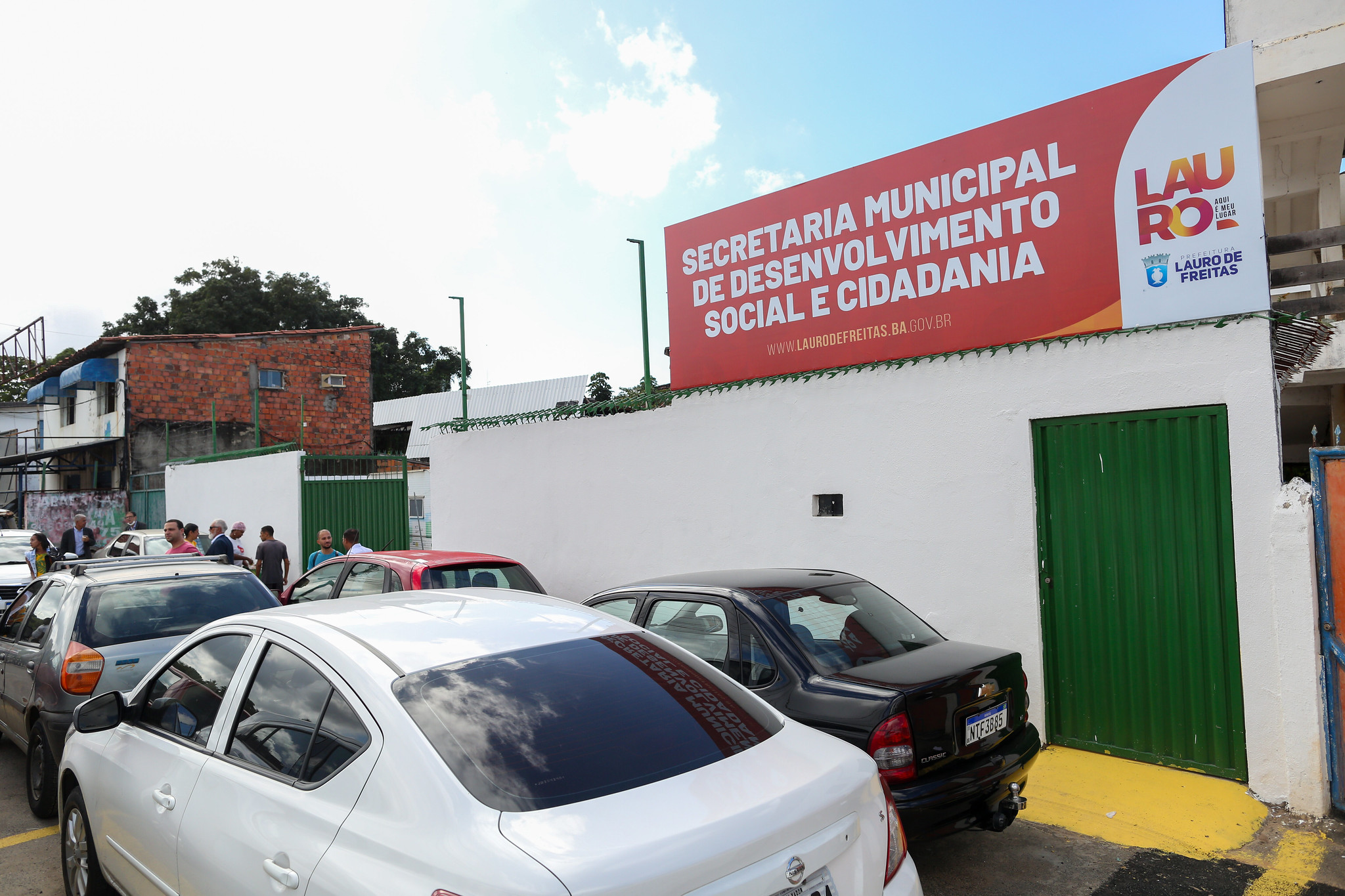 Com mais conforto e ótima localização, Prefeitura entrega novas sedes da SEMDESC e CADÚnico