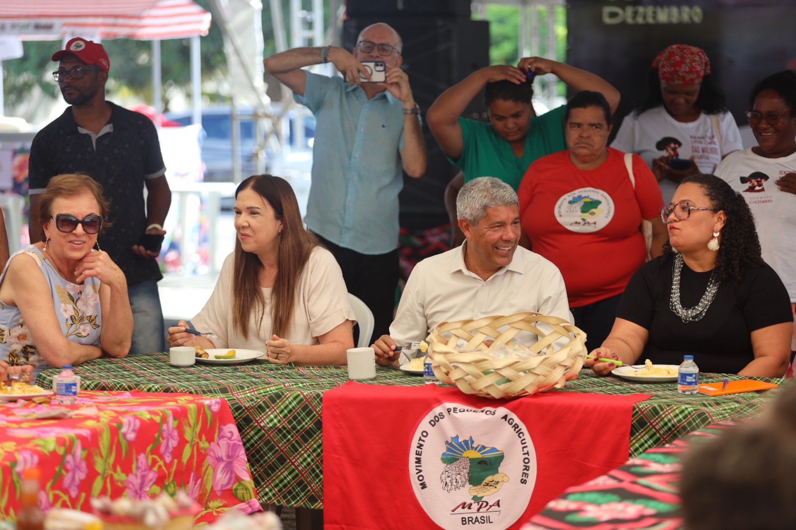 Governador participa de encerramento de encontro com mulheres do campo; agroecologia e erradicação da fome foram debates centrais