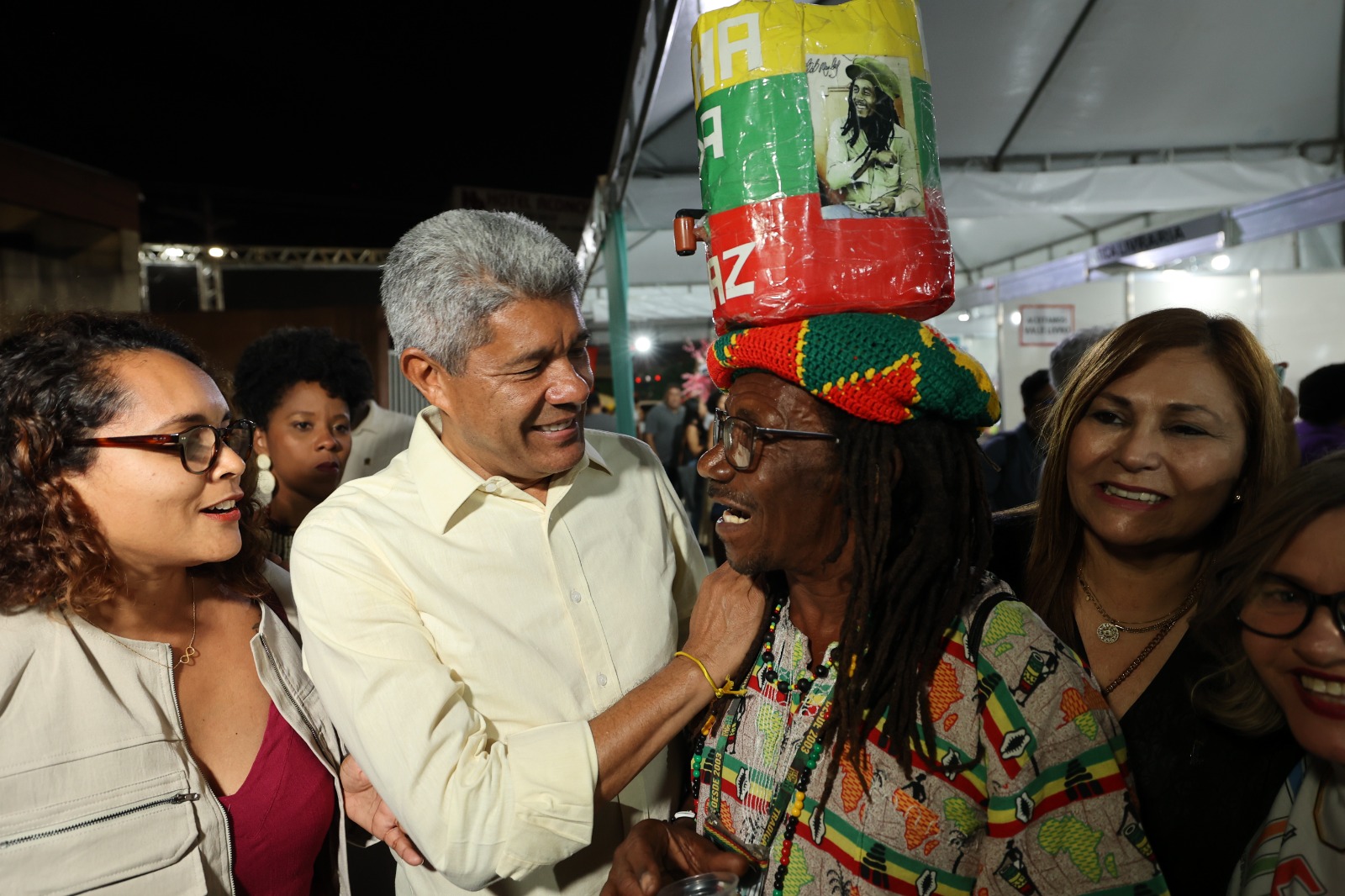 Jerônimo Rodrigues participa de abertura oficial do Festival Literário e Cultural de Feira de Santana