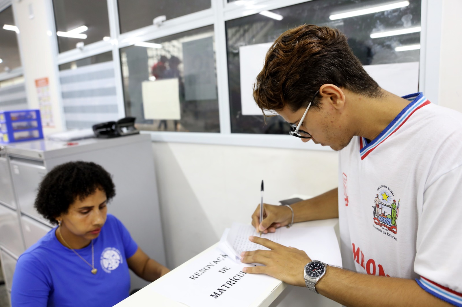 Estudantes da rede estadual já podem fazer a renovação da matrícula para o ano de 2025