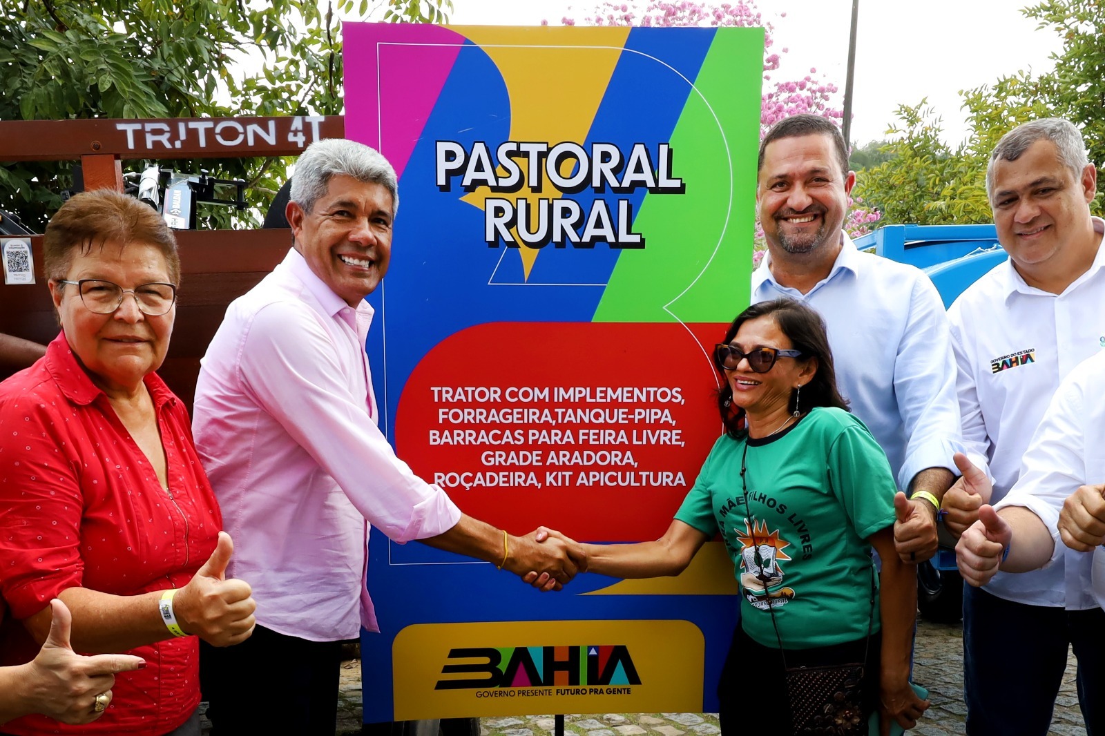 Em Cícero Dantas, Governo do Estado inaugura obras e sanciona Lei Estadual da Agroecologia