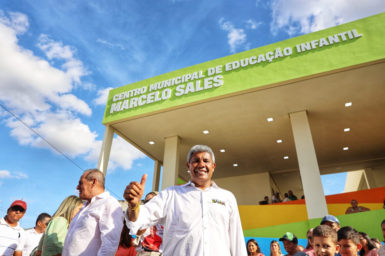 “Temos direito a coisas boas”, garante Jerônimo Rodrigues durante entrega de pacote de obras em Paripiranga