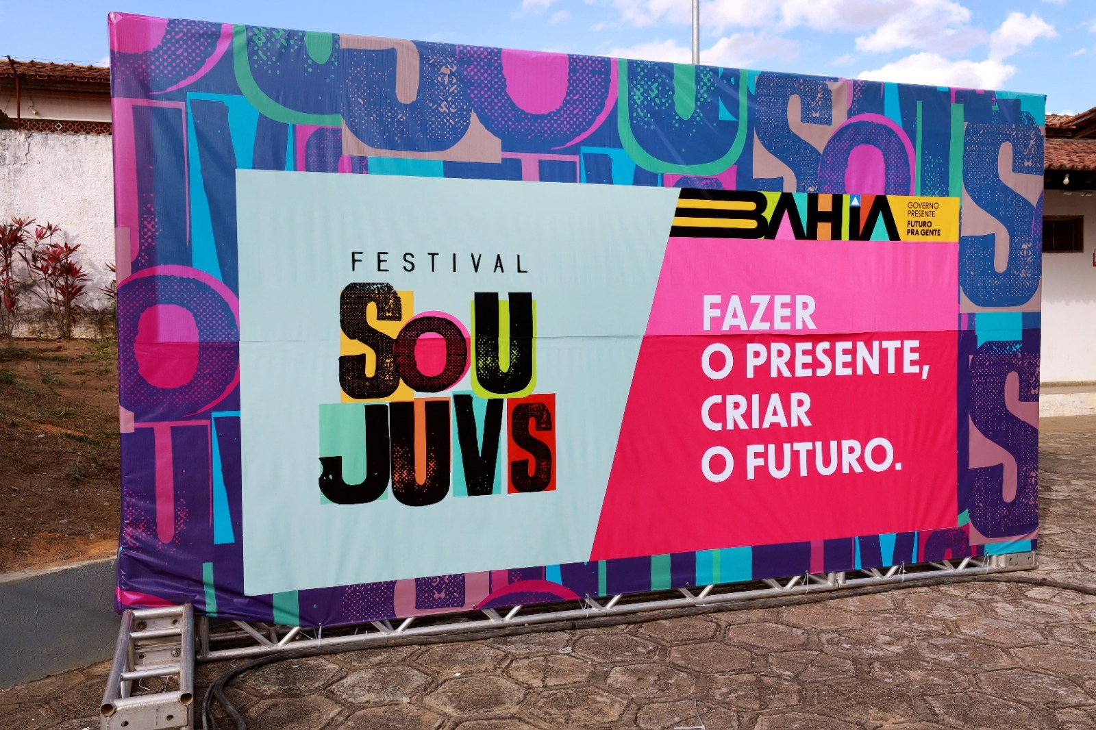 Primeiro SouJuvs no interior baiano celebra juventude com música e arte em Vitória da Conquista