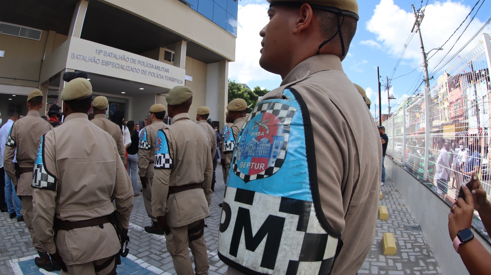 Governo do Estado paga R$ 39 milhões para 21 mil policiais por redução de mortes violentas